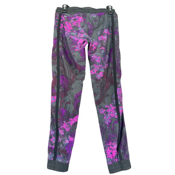 Fabletics Black Purple Floral Paisley Jogger Pants Women’s Size M Athleisure - Picture 5 of 5